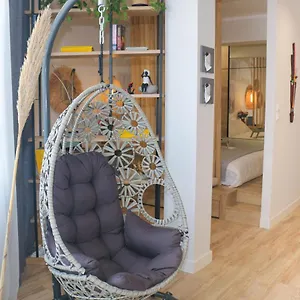 Luxury 80m2 With Balcony Downtown , Thessaloniki Greece